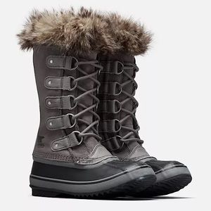 Sorel Joan of Arctic Waterproof Snowboots in Quarry with Faux Fur
